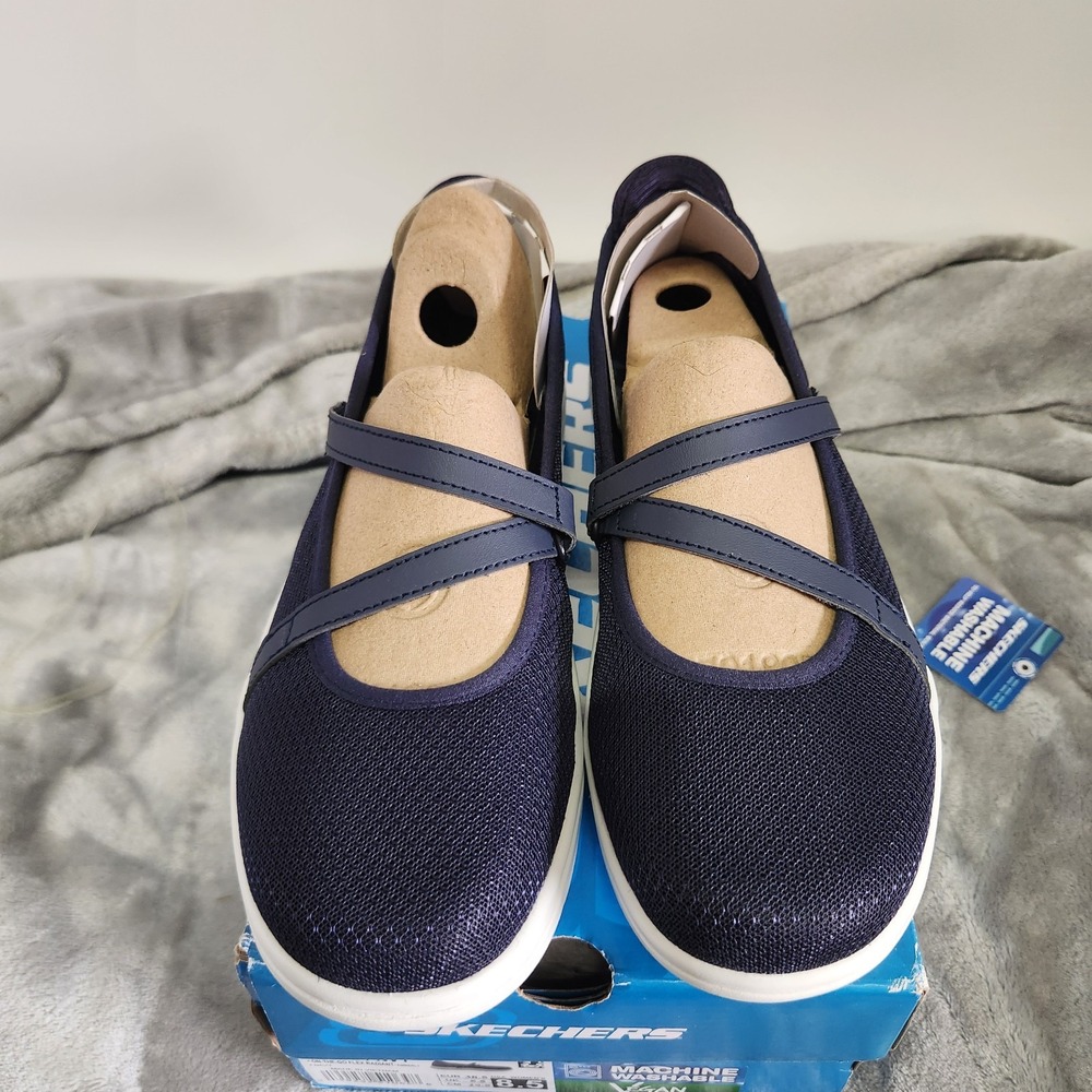 Skechers 8.5 Women's Navy On the Go Flex Radiant Kimberly Shoes NWB
